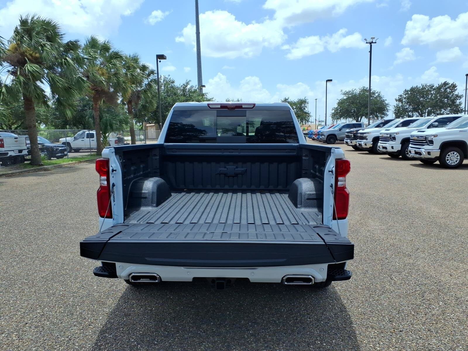 2026 Chevrolet Silverado 1500 High Country - Photo 20