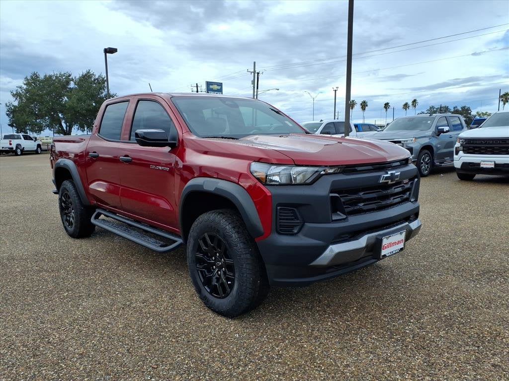 2026 Chevrolet Colorado Trail Boss - Photo 2