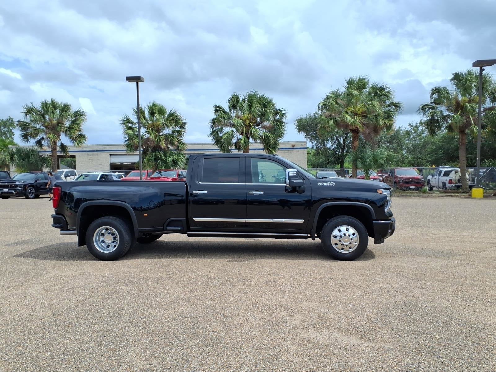 2026 Chevrolet Silverado 3500 HD High Country - Photo 9
