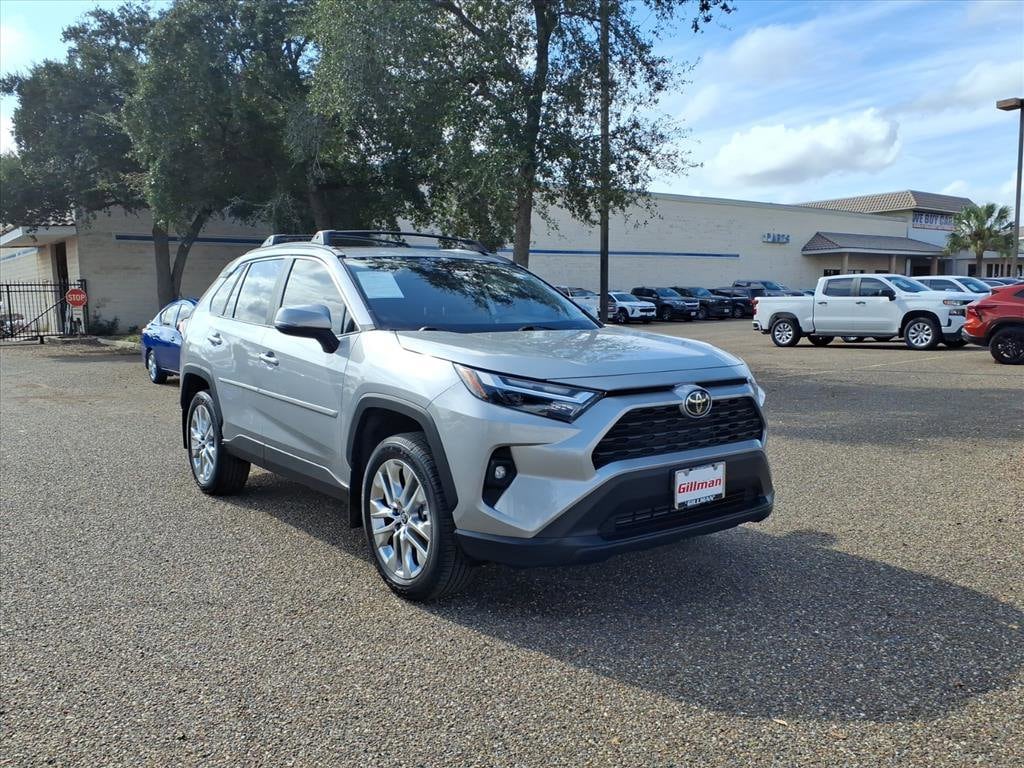 2024 Toyota RAV4 XLE Premium's photo