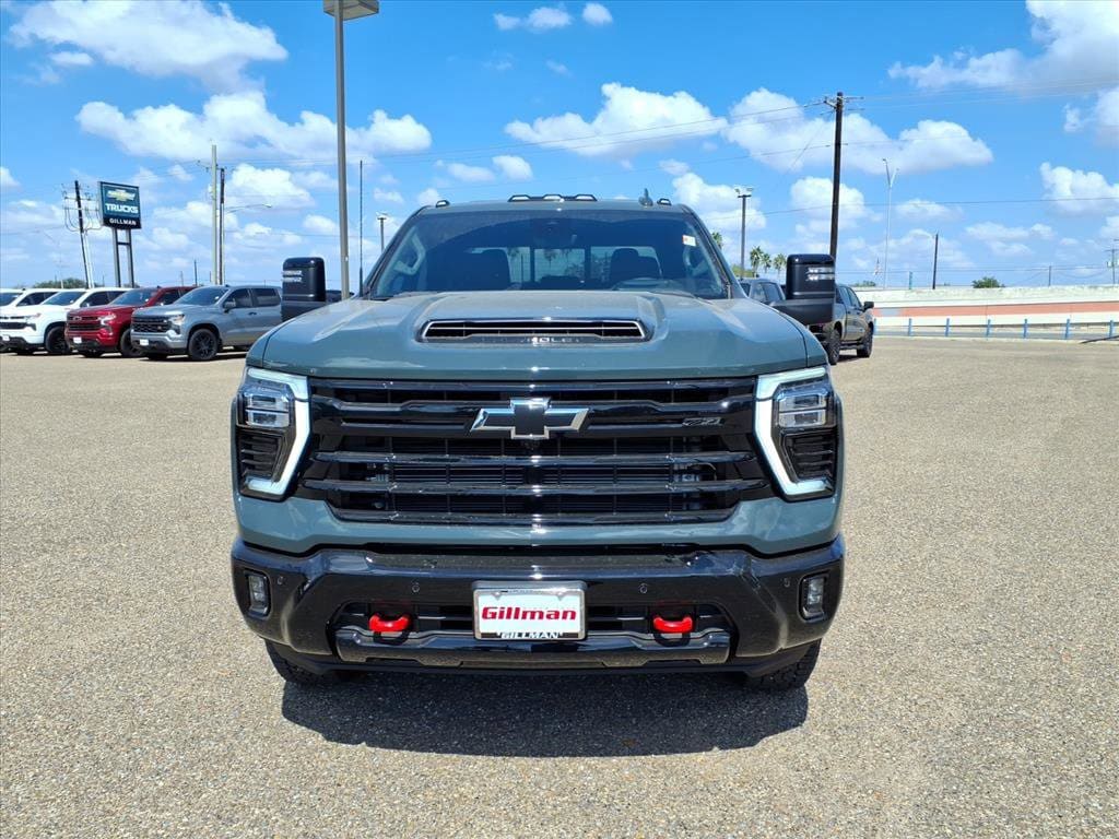 2026 Chevrolet Silverado 2500HD photo 3