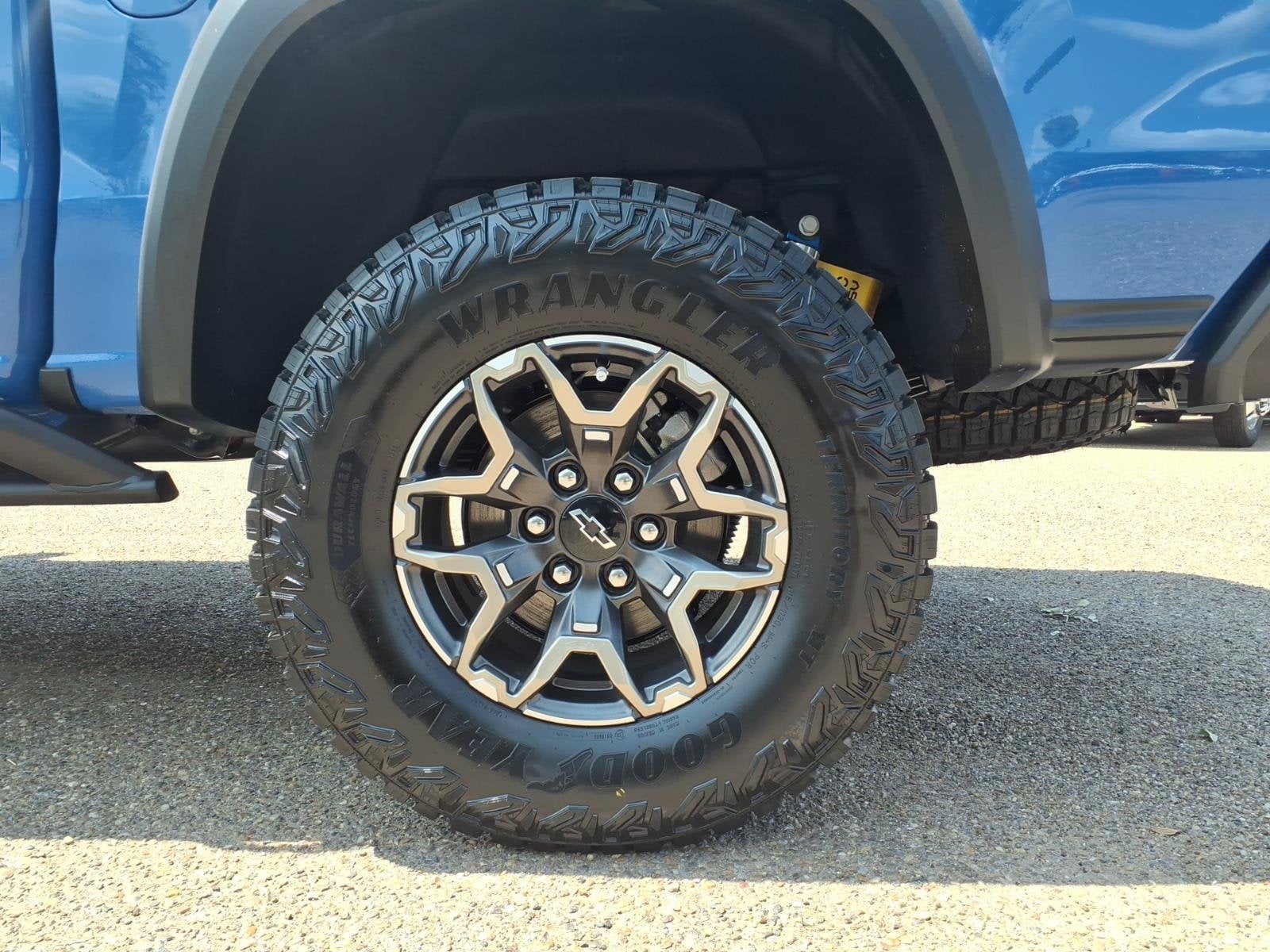2026 Chevrolet Colorado ZR2 - Photo 19