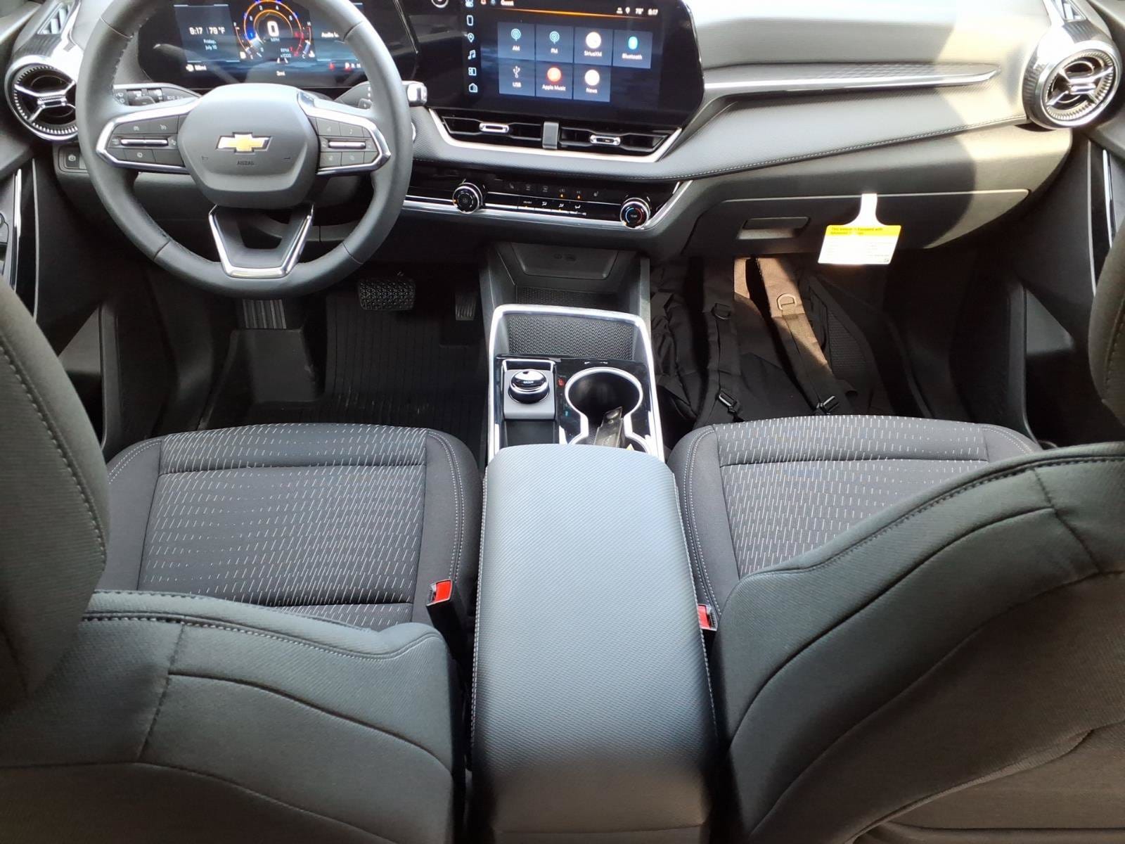 2027 Chevrolet Equinox LT - Photo 15