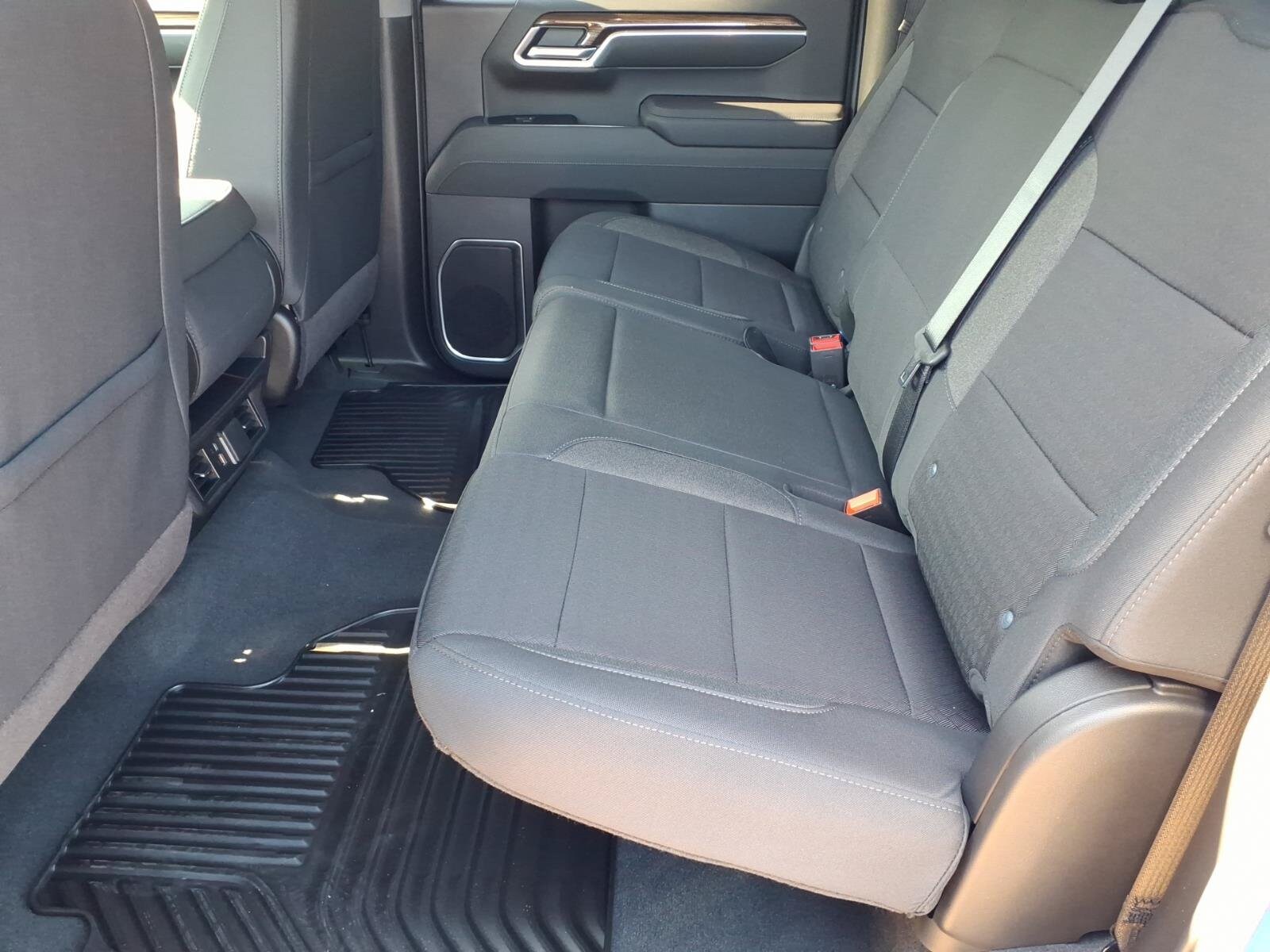 2026 Chevrolet Silverado 1500 RST - Photo 18