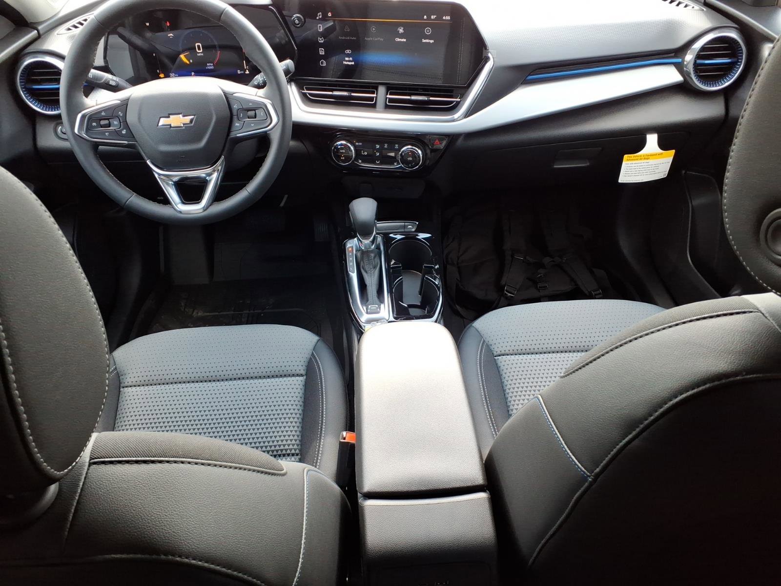2026 Chevrolet Trax LT - Photo 15