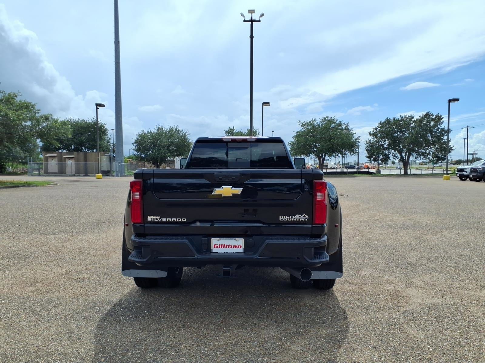2026 Chevrolet Silverado 3500 HD High Country - Photo 7