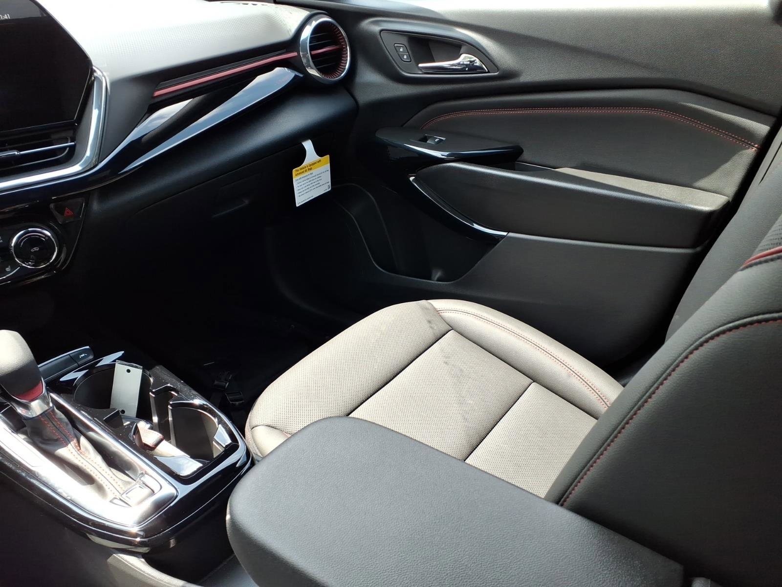 2026 Chevrolet Trax RS - Photo 17