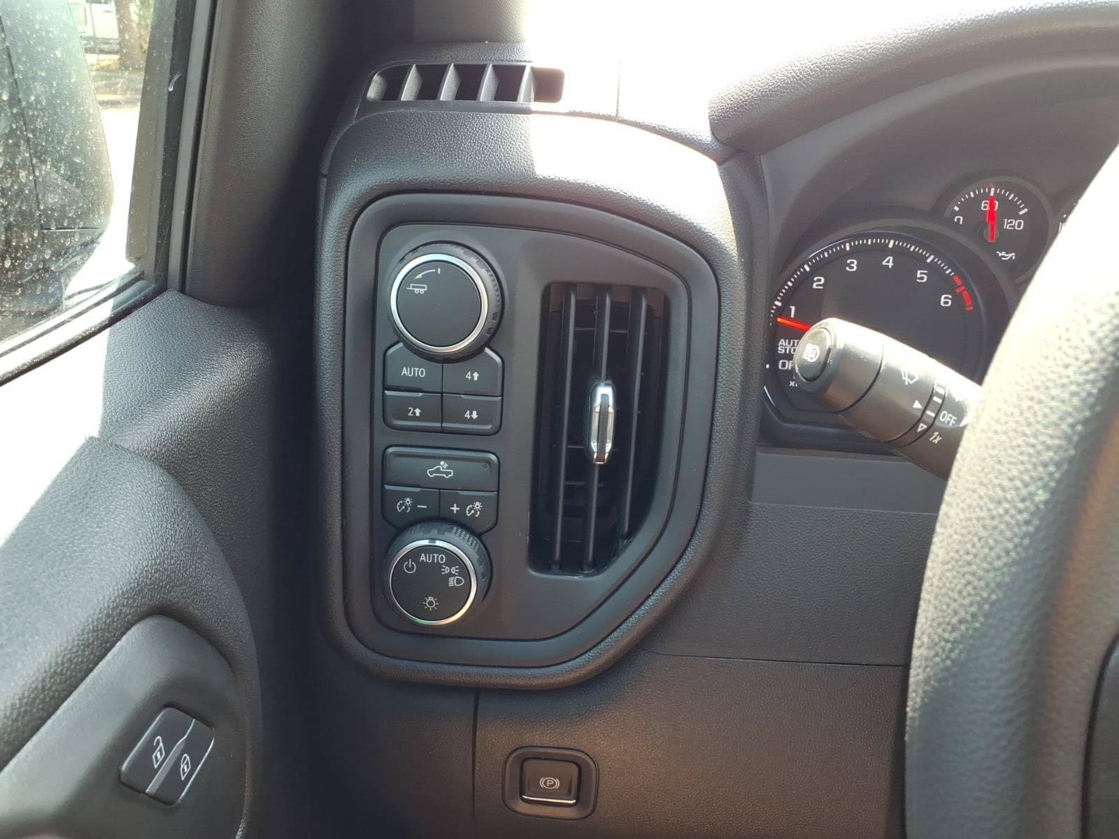 2026 Chevrolet Silverado 1500 Custom Trail Boss - Photo 11