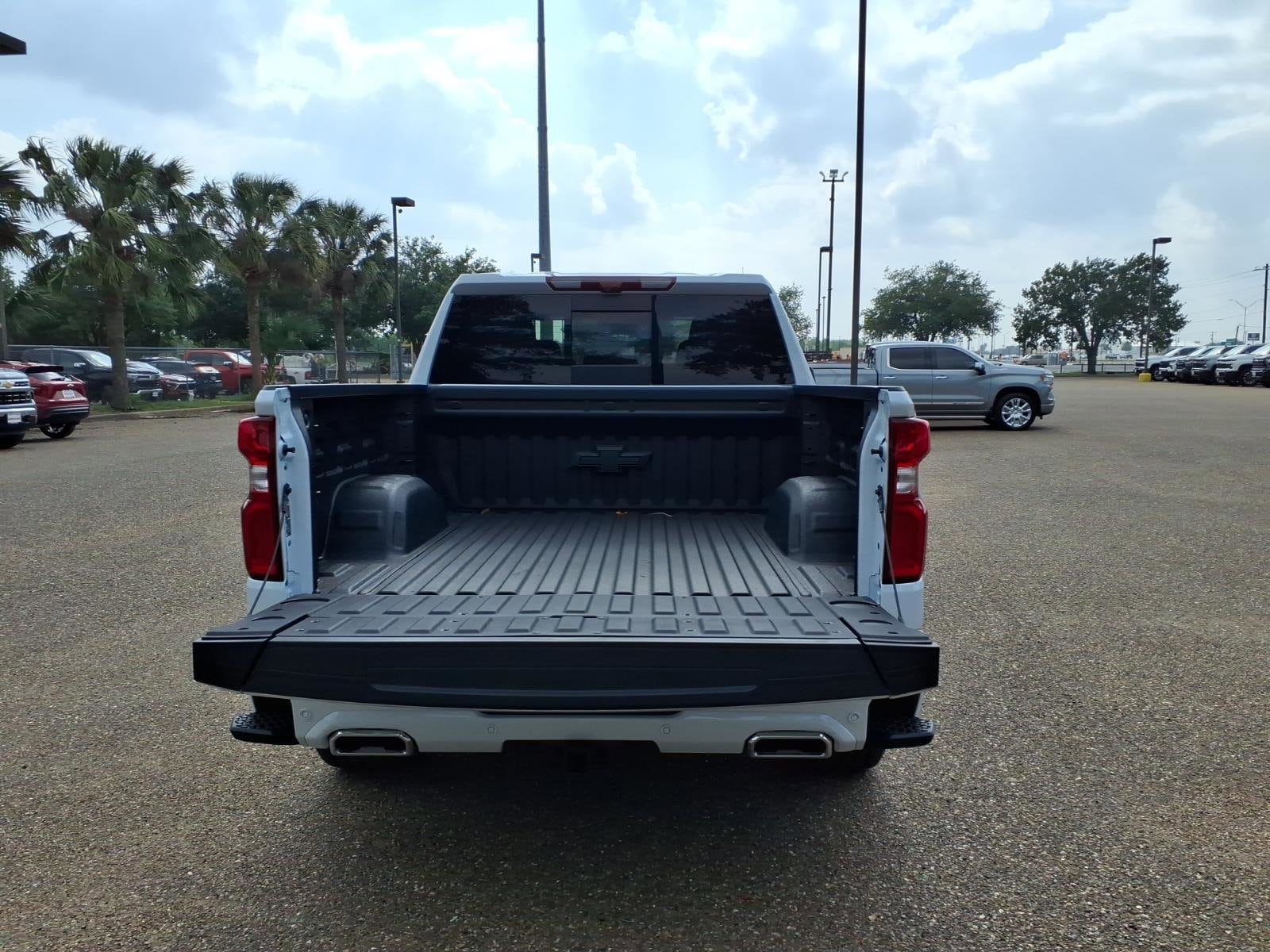 2026 Chevrolet Silverado 1500 High Country - Photo 20