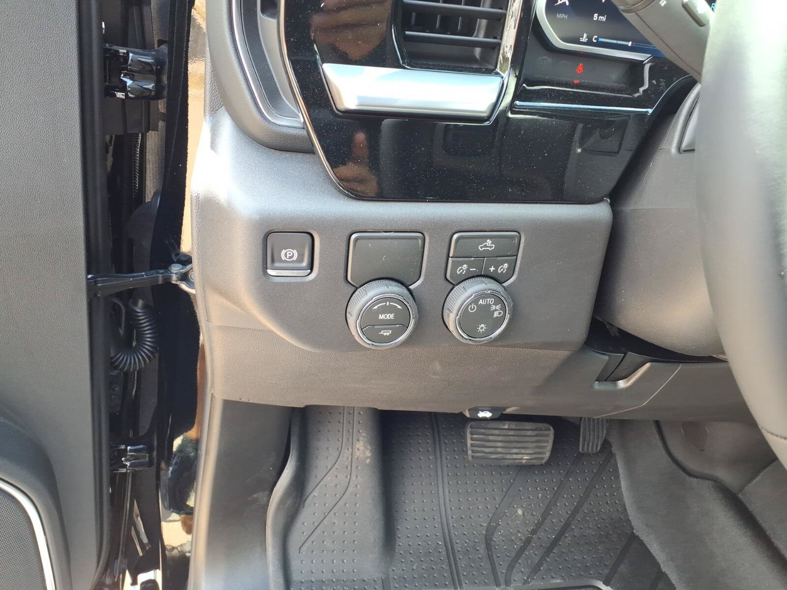 2026 Chevrolet Silverado 1500 LT - Photo 11