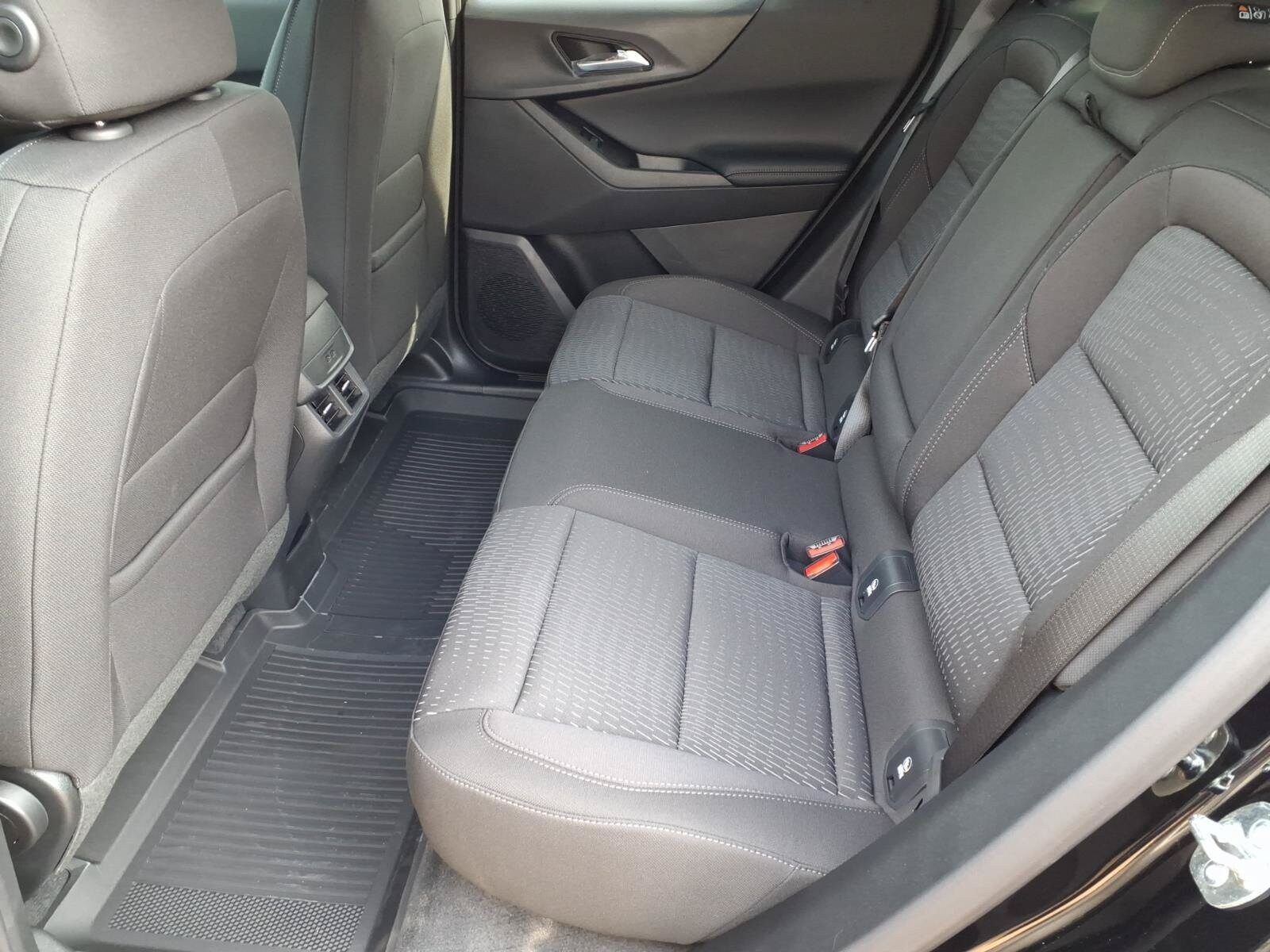 2027 Chevrolet Equinox LT - Photo 18
