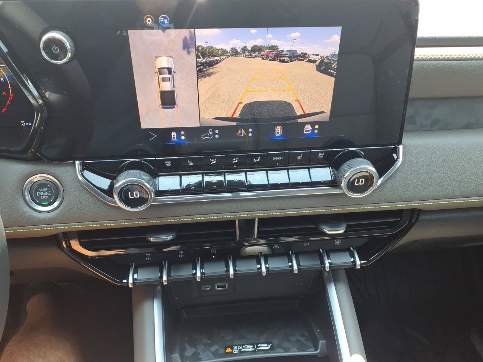 2026 Chevrolet Colorado ZR2 - Photo 13