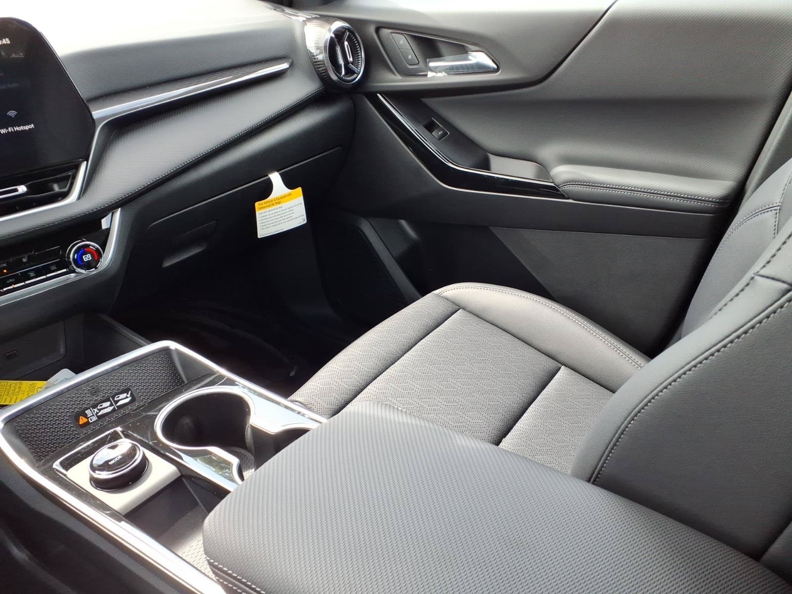 2026 Chevrolet Equinox LT - Photo 17