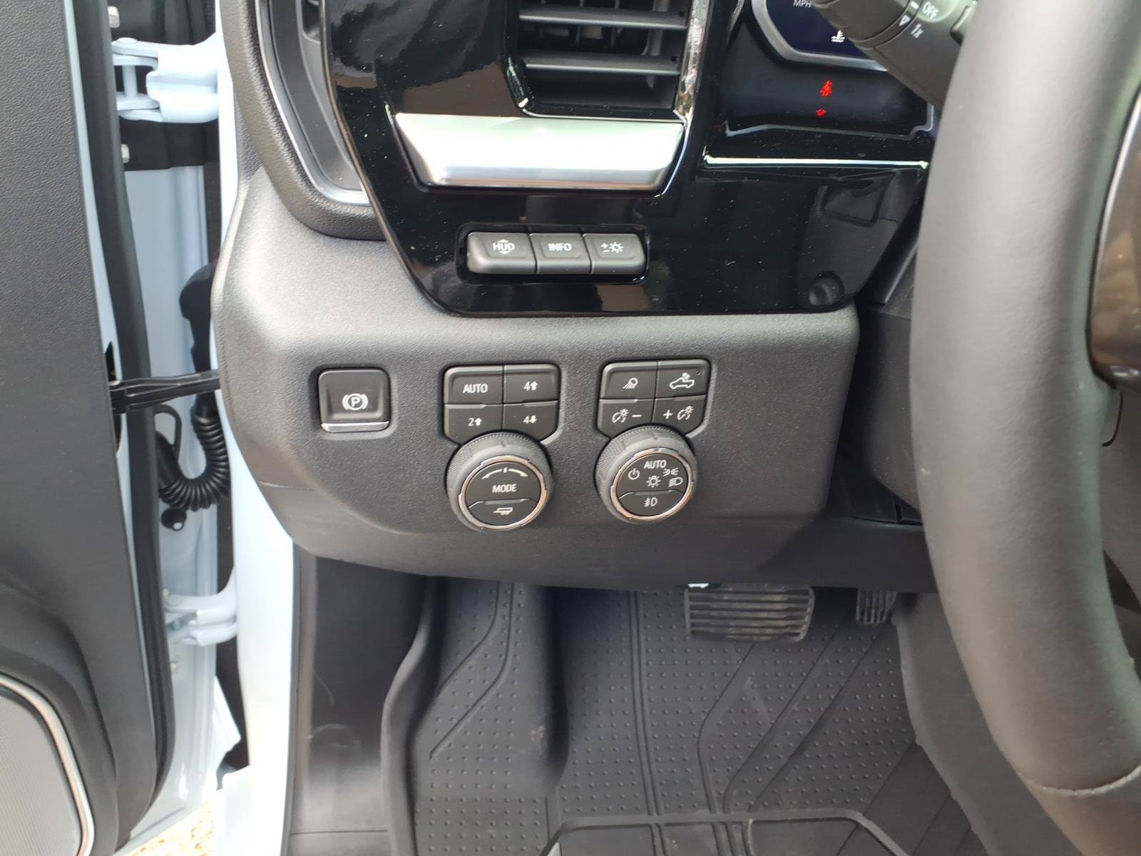 2026 Chevrolet Silverado 1500 High Country - Photo 11
