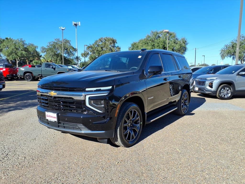 2026 Chevrolet Tahoe LS photo 4