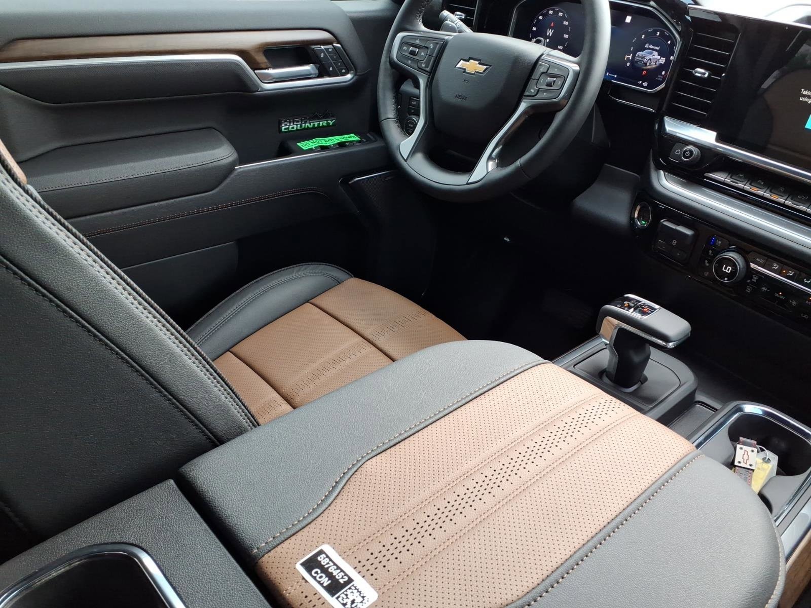 2026 Chevrolet Silverado 1500 High Country - Photo 14
