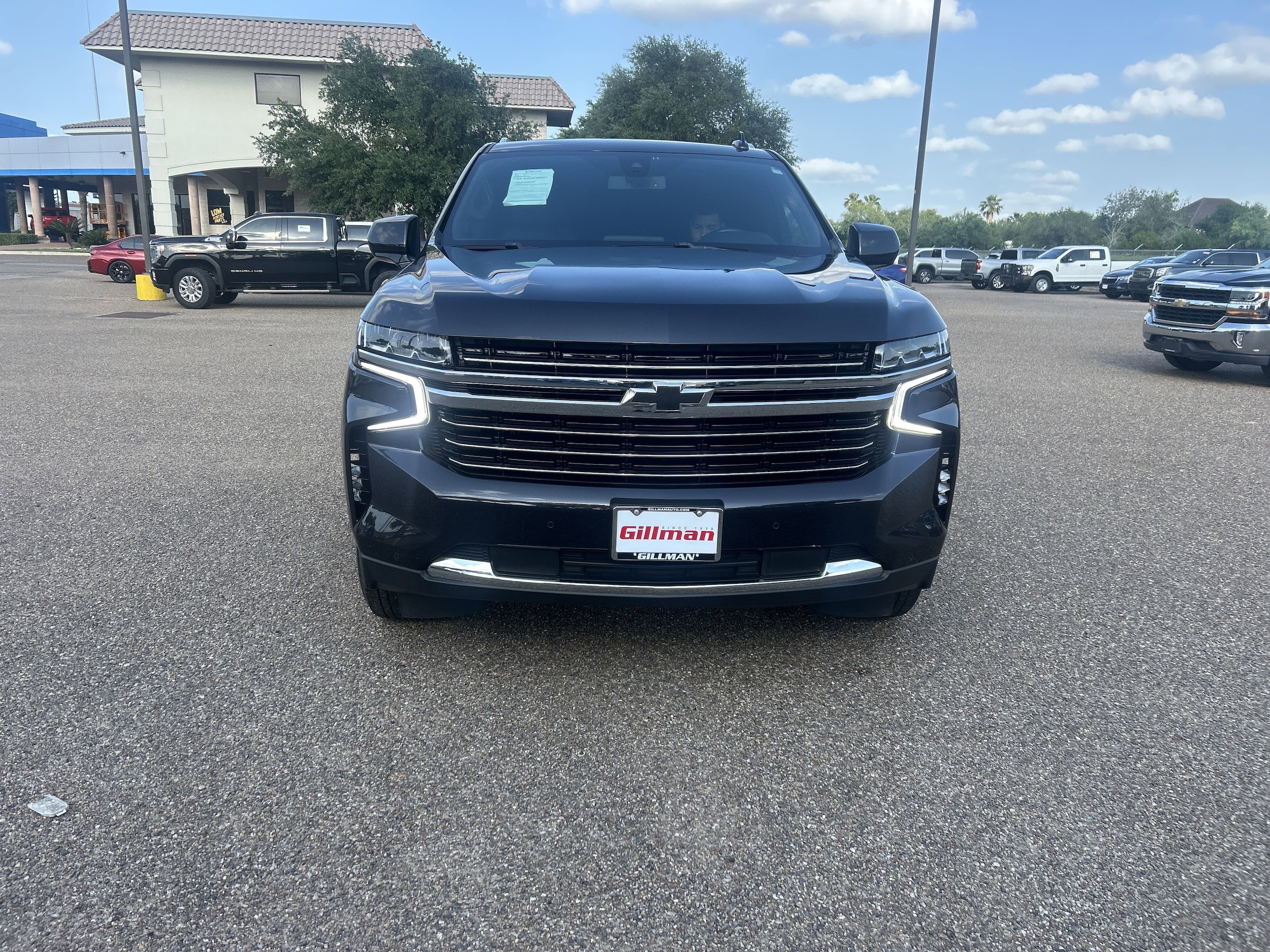 Used 2022 Chevrolet Tahoe LT with VIN 1GNSCNKD5NR318221 for sale in Harlingen, TX