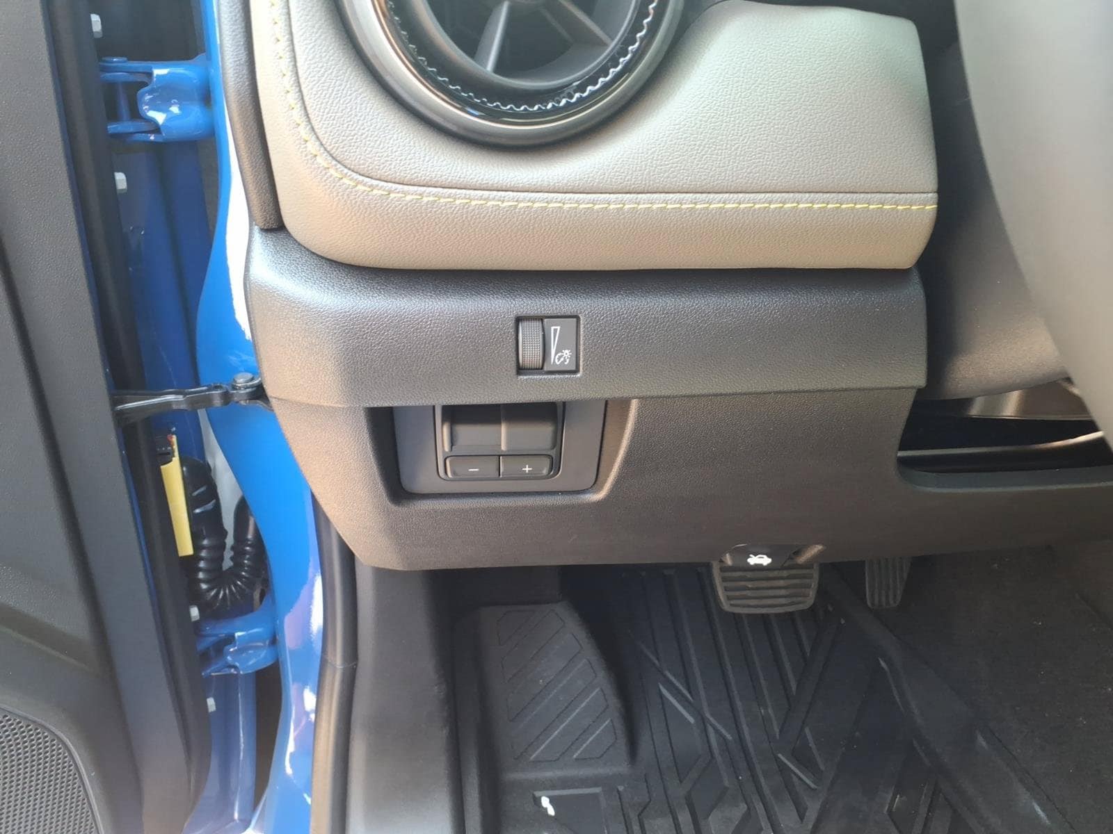 2026 Chevrolet Colorado ZR2 - Photo 11
