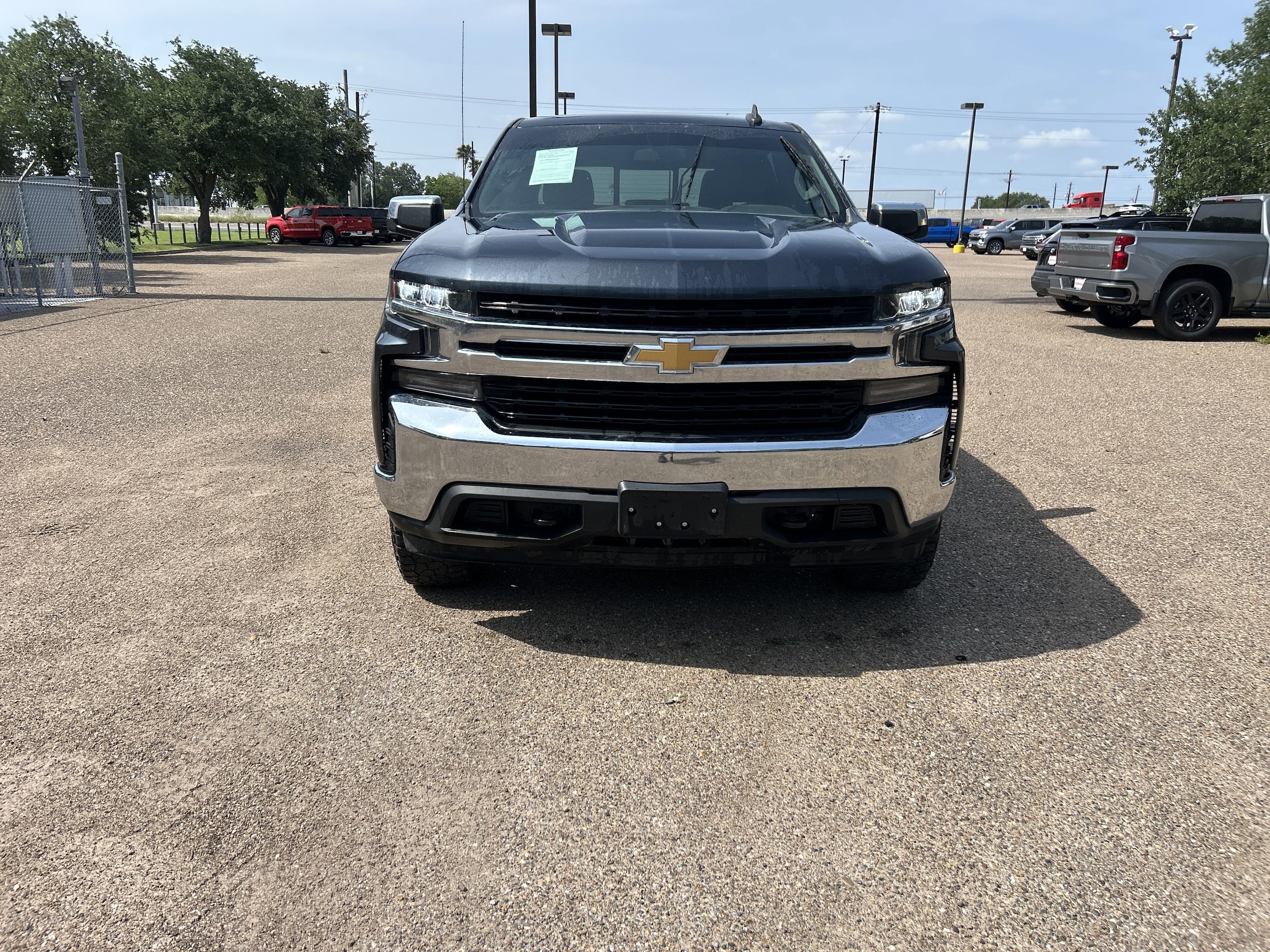 Used 2021 Chevrolet Silverado 1500 LT with VIN 1GCUYDET4MZ355405 for sale in Harlingen, TX