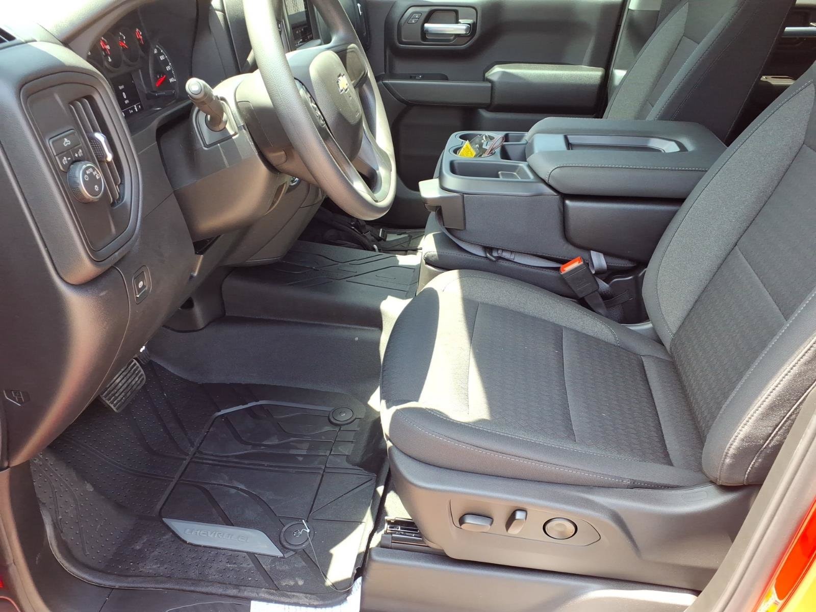 2026 Chevrolet Silverado 1500 Custom - Photo 10