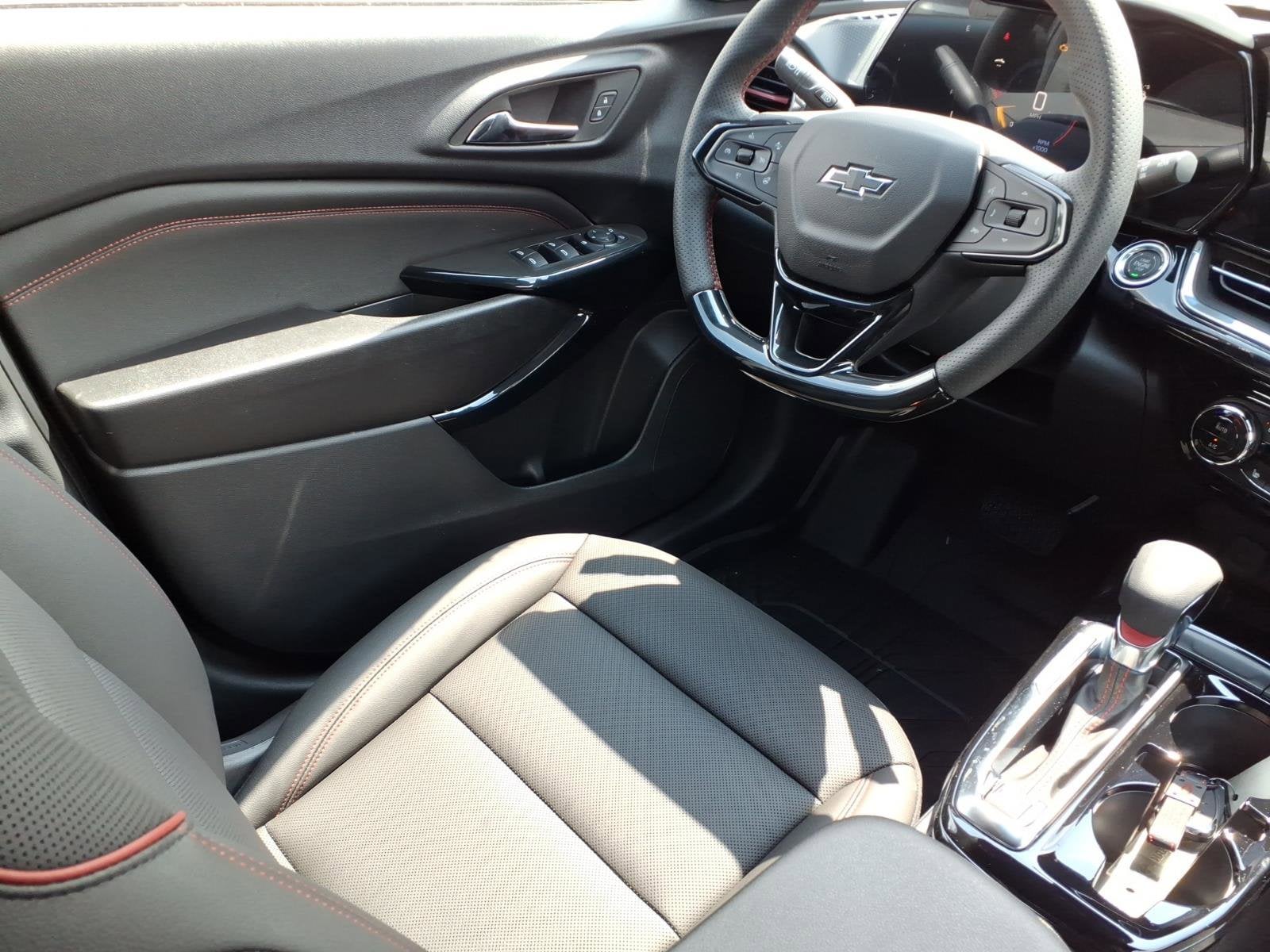2026 Chevrolet Trax RS - Photo 14