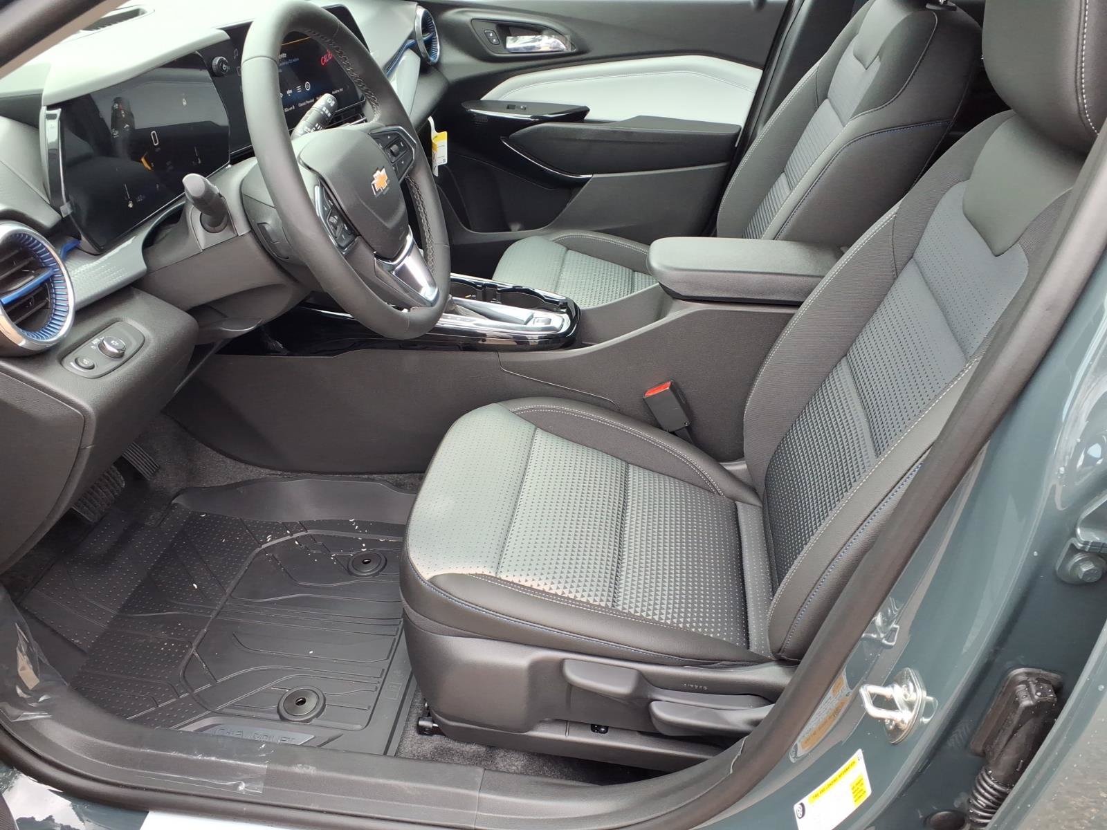2026 Chevrolet Trax LT - Photo 11