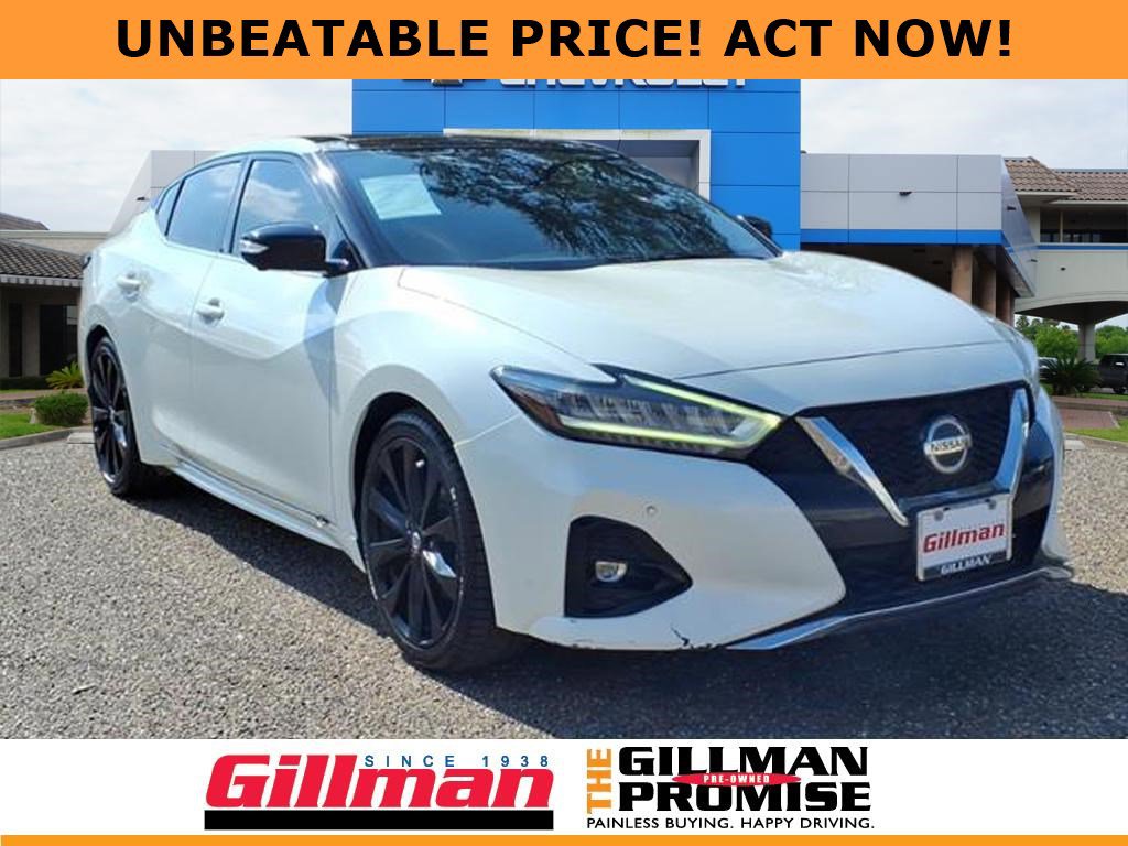 2020 Nissan Maxima SR's photo