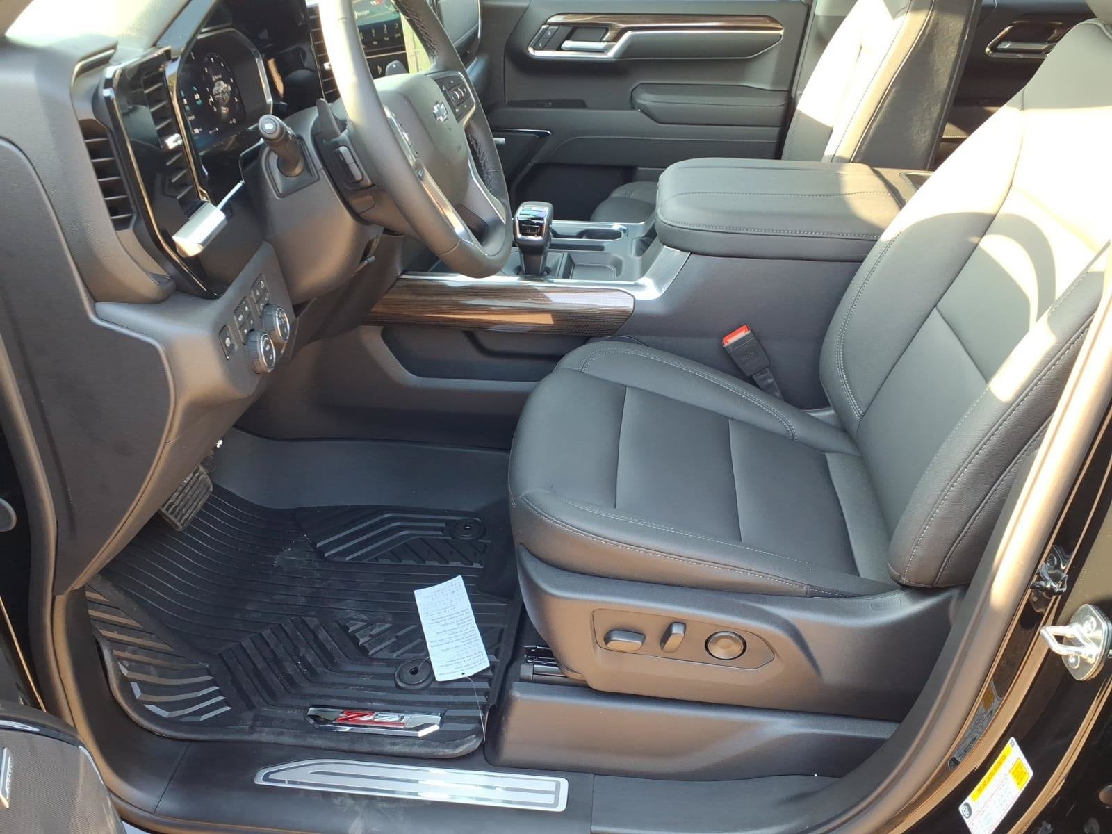 2026 Chevrolet Silverado 1500 RST - Photo 10