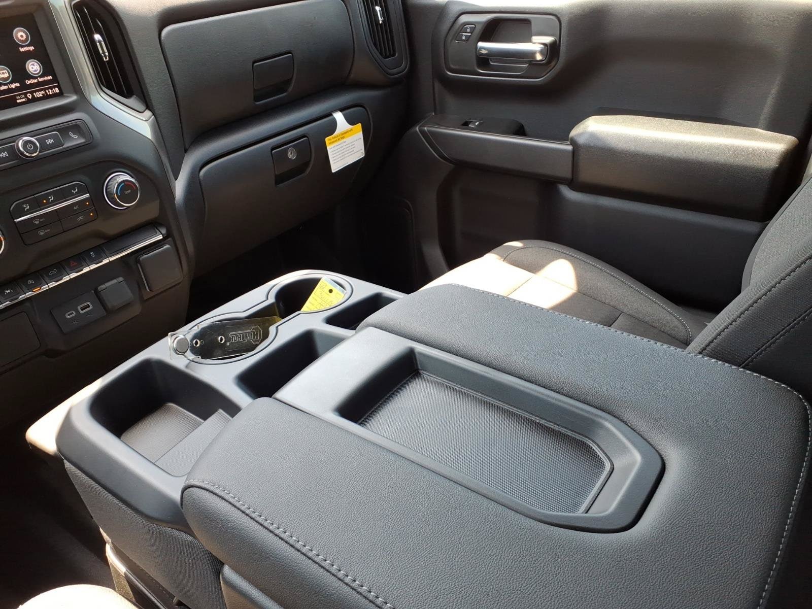 2026 Chevrolet Silverado 1500 Custom - Photo 17