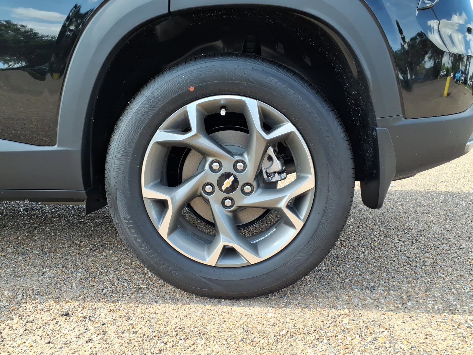 2026 Chevrolet Trax LT - Photo 19