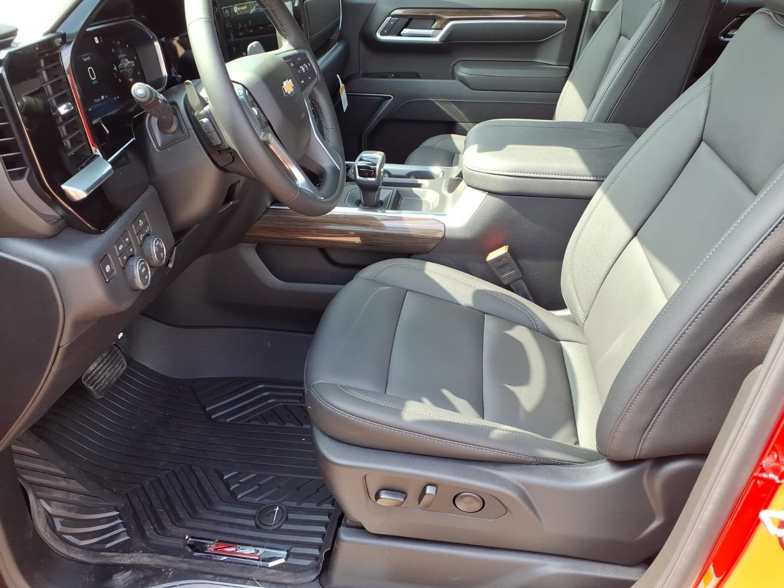 2026 Chevrolet Silverado 1500 LT - Photo 10