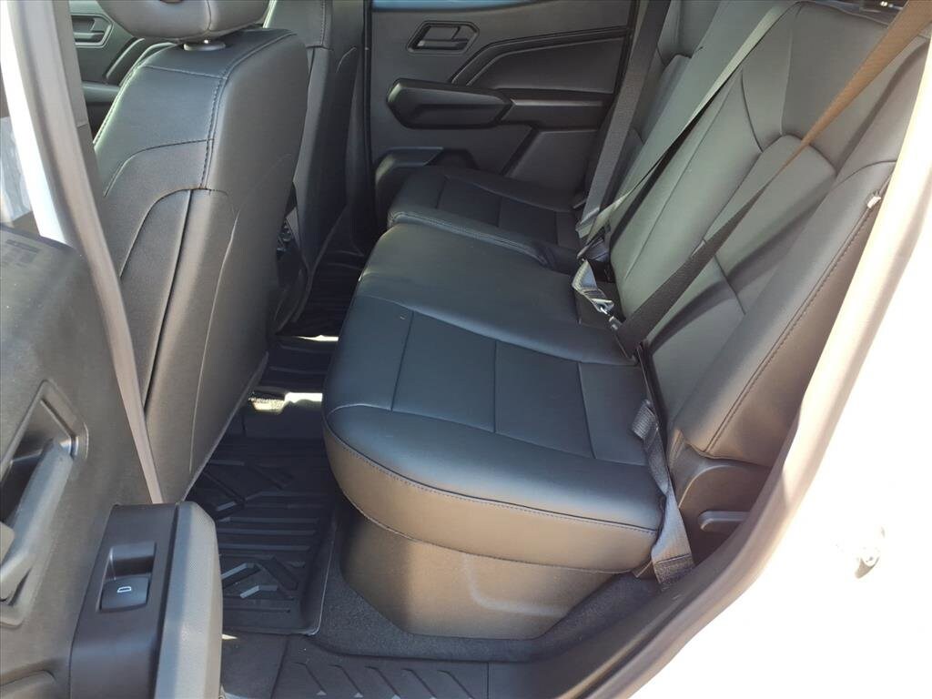 2026 Chevrolet Colorado Trail Boss - Photo 14