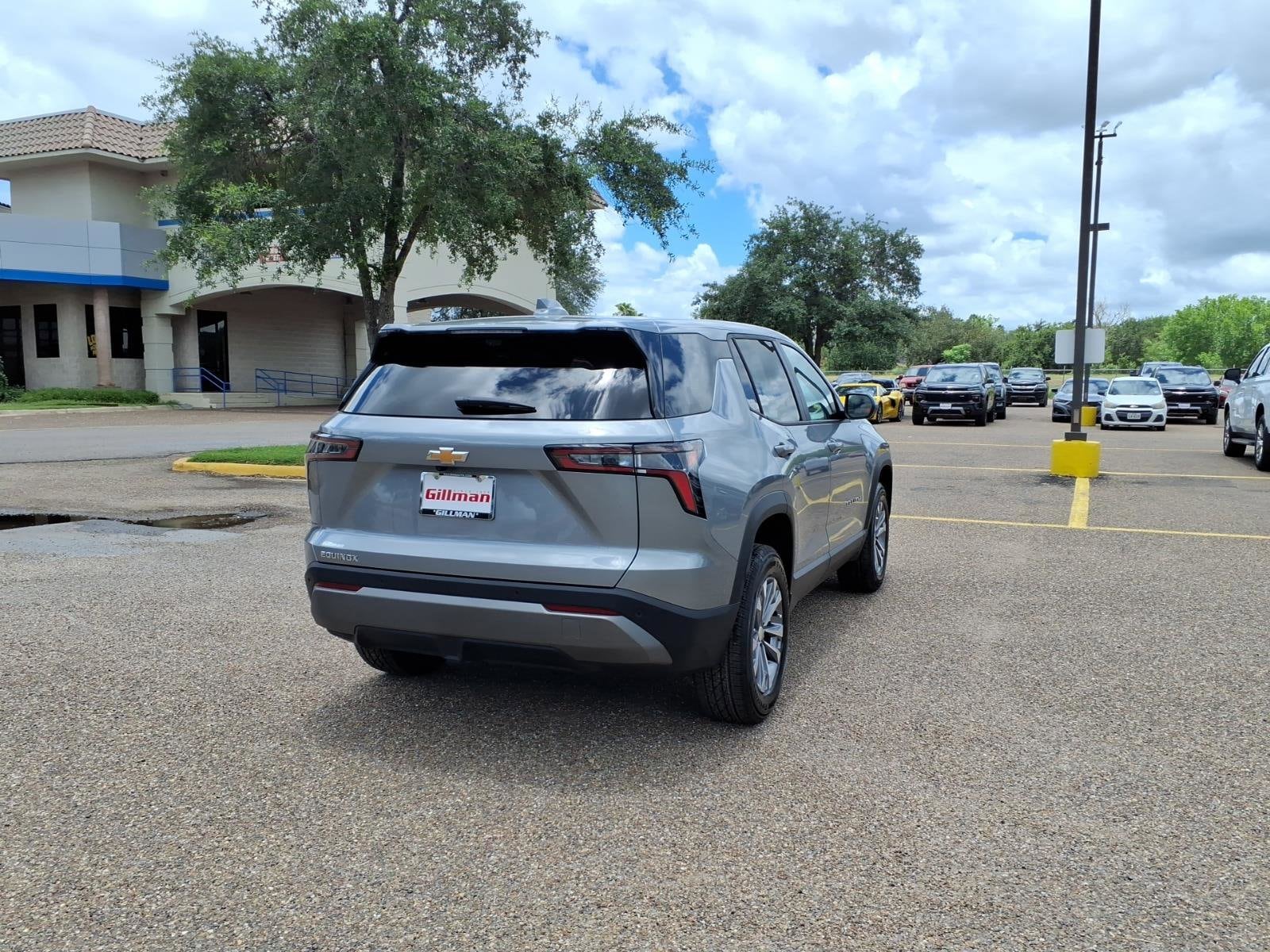 2026 Chevrolet Equinox LT - Photo 8