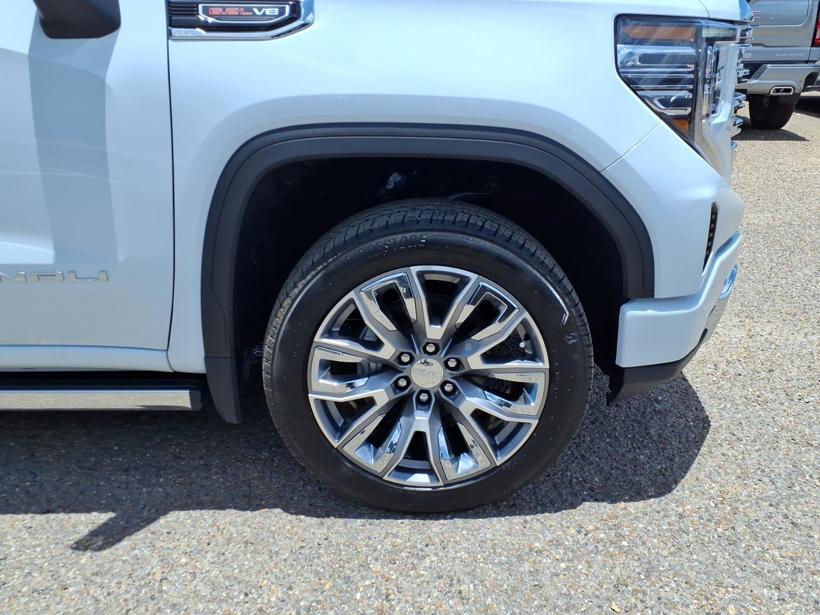 2026 GMC Sierra 1500 Denali - Photo 10