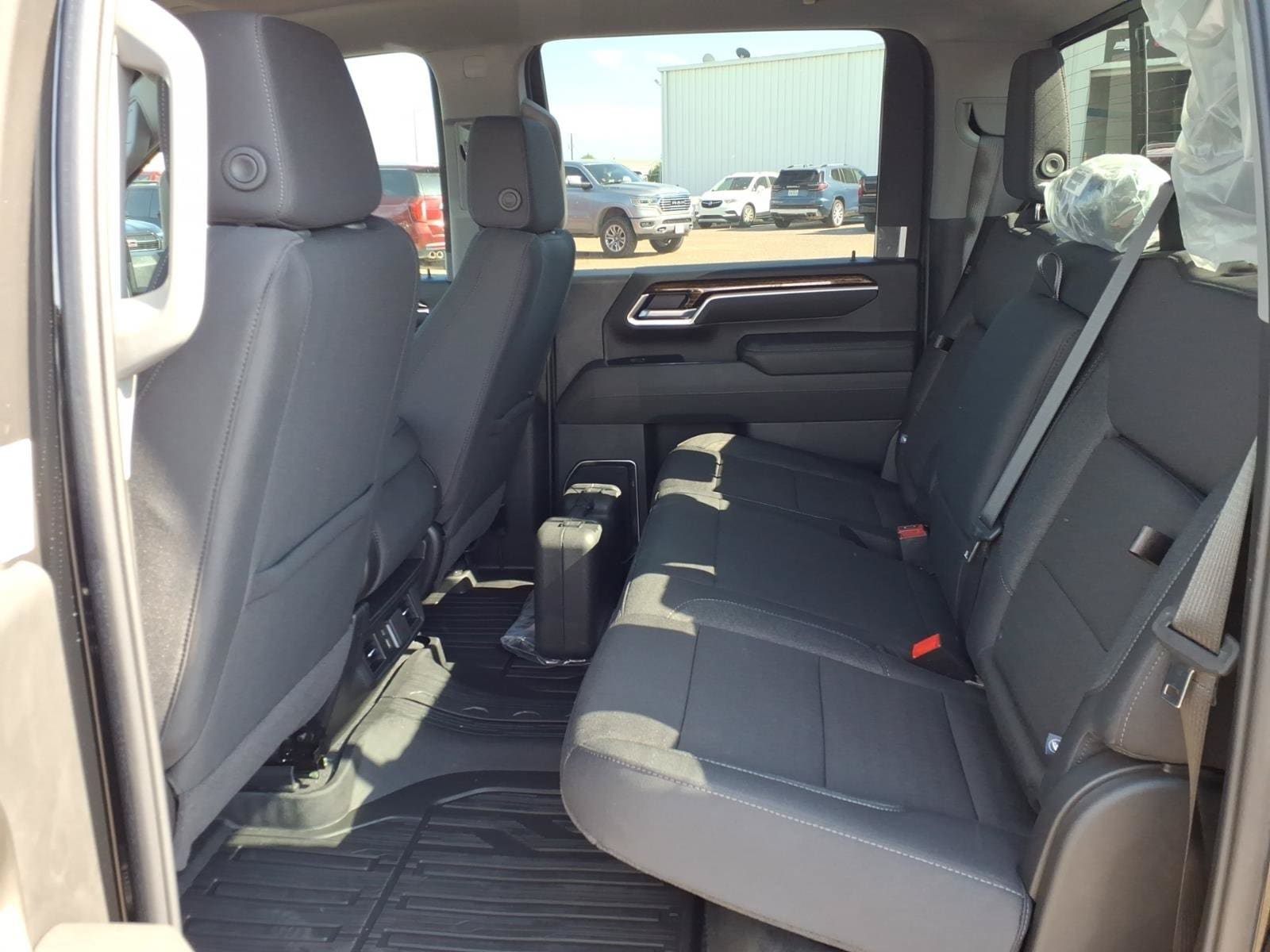 2026 GMC Sierra 3500HD SLE - Photo 13