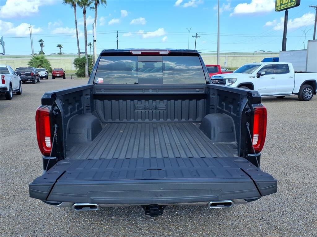 2026 GMC Sierra 1500 SLT - Photo 11