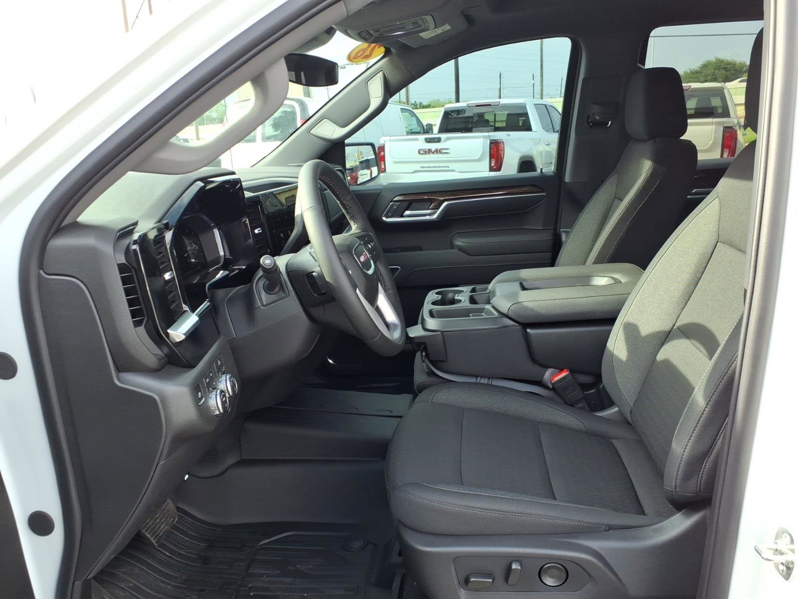 2026 GMC Sierra 1500 SLE - Photo 12