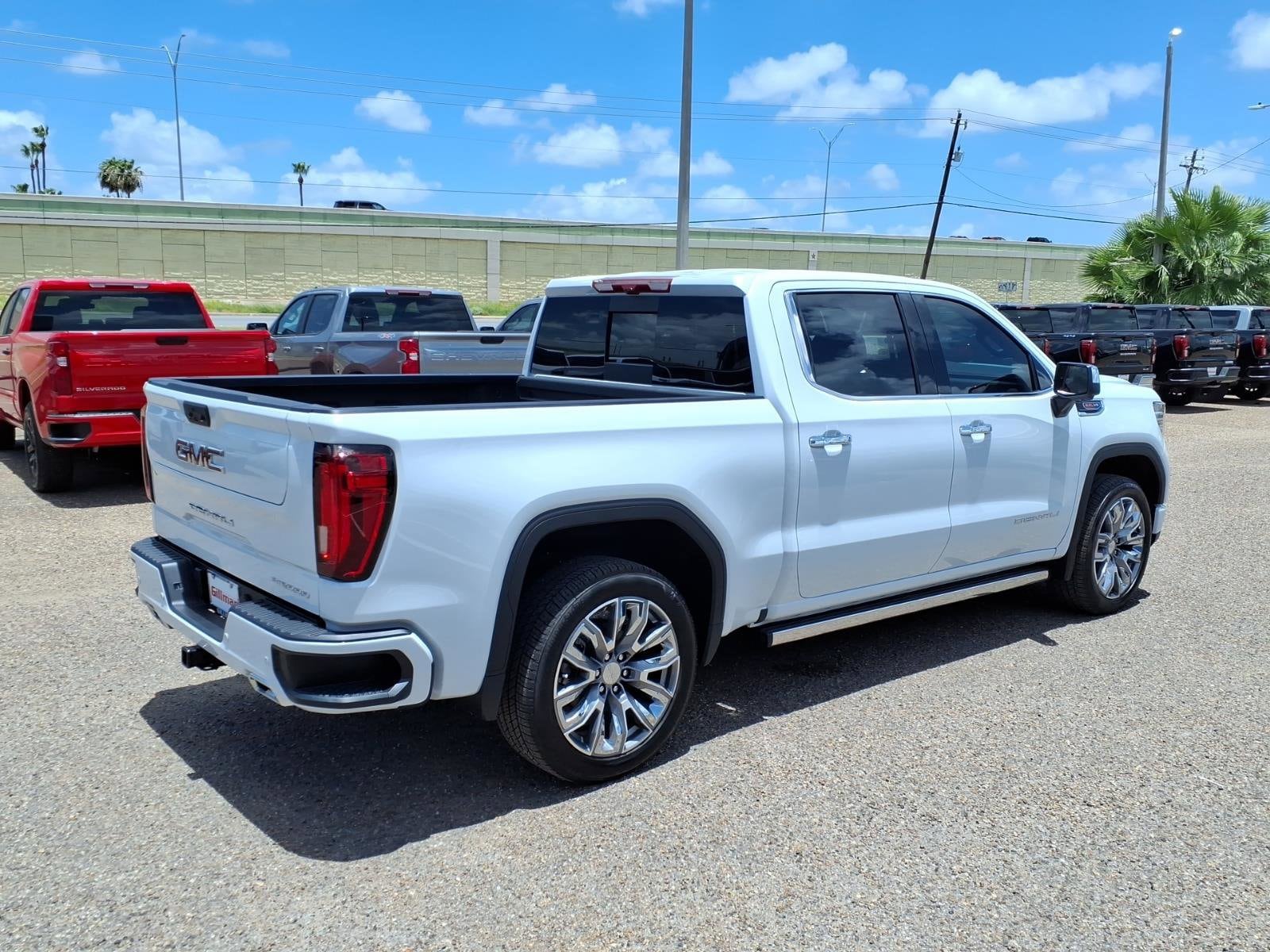 2026 GMC Sierra 1500 Denali - Photo 8