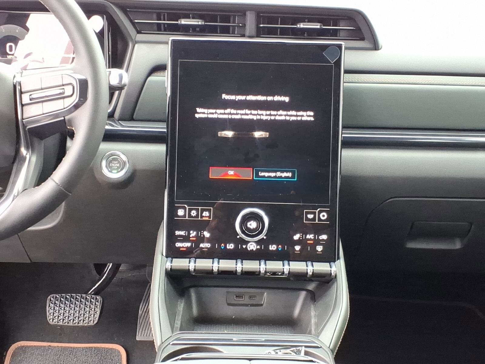 2026 GMC Terrain AT4 - Photo 14