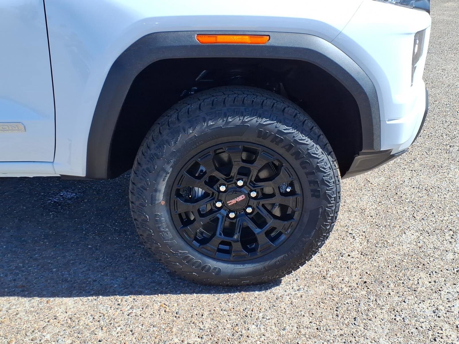 2026 GMC Canyon Elevation - Photo 10