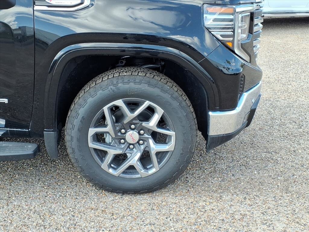 2026 GMC Sierra 1500 SLT - Photo 10