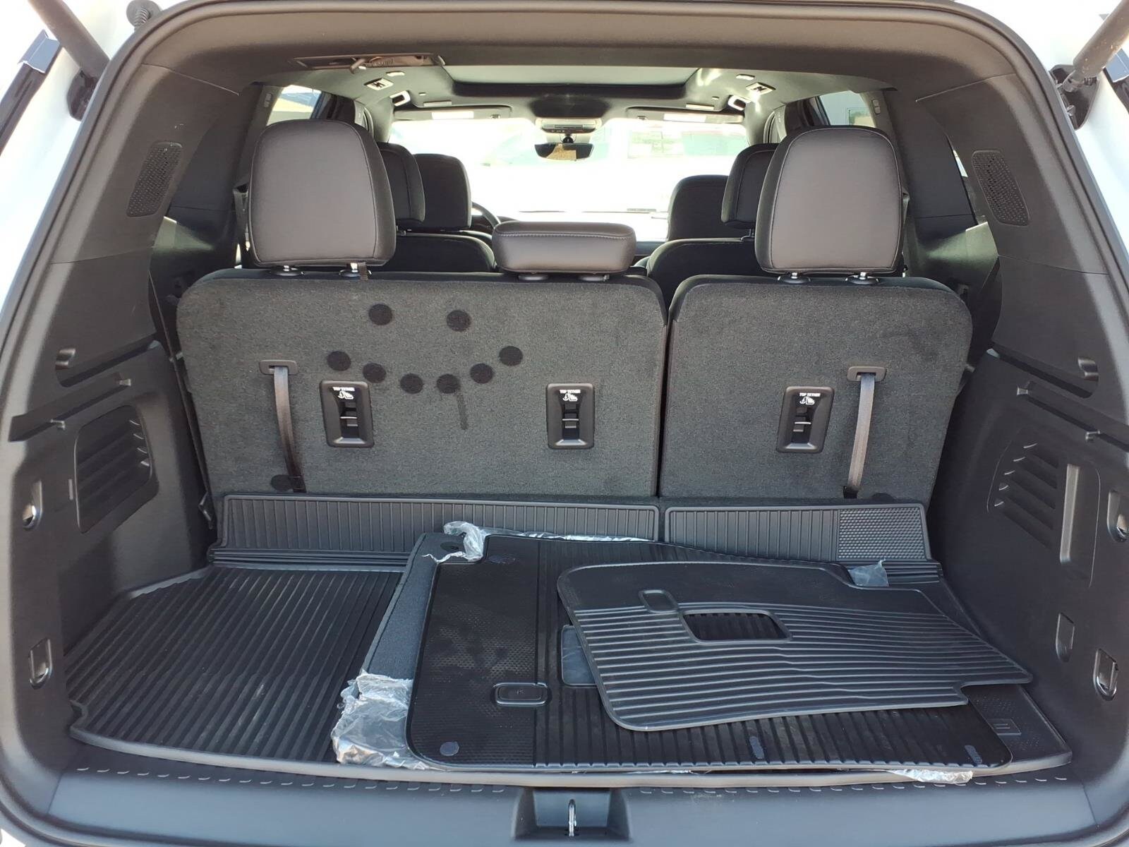 2026 GMC Acadia Elevation - Photo 11