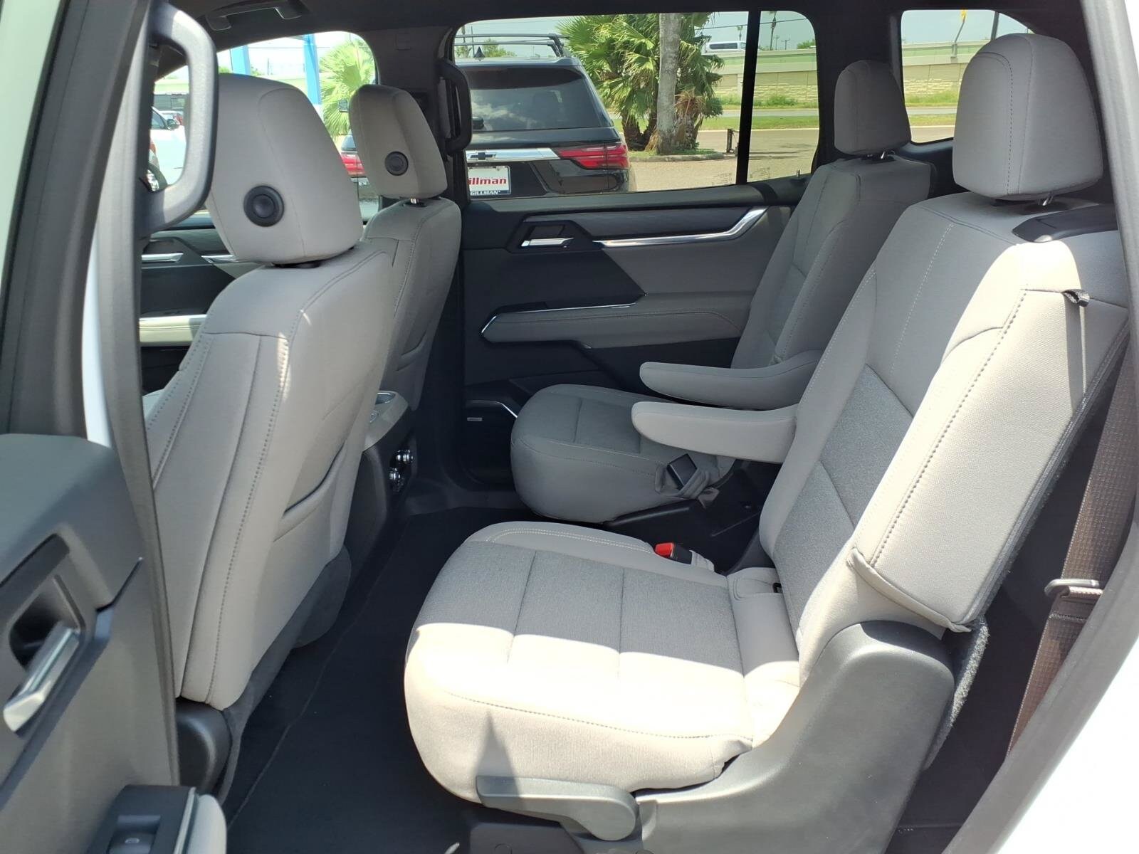 2026 GMC Acadia Elevation - Photo 13