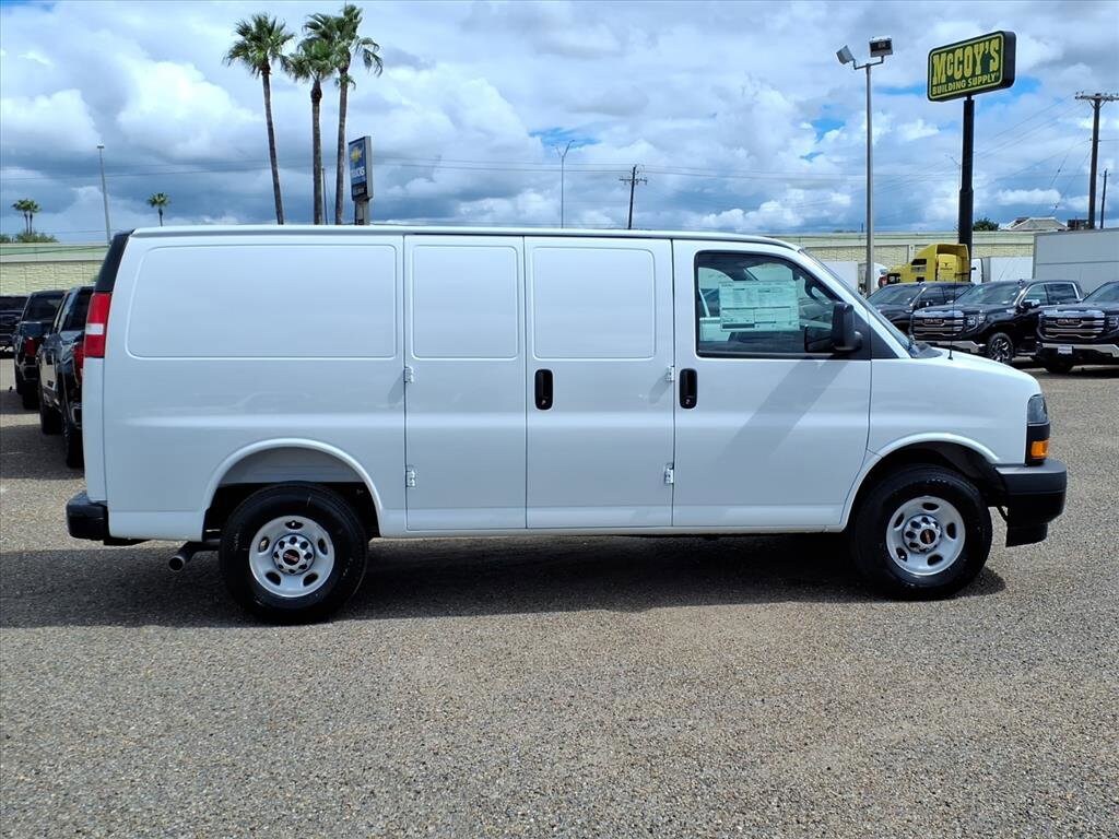 2025 GMC Savana Cargo Work Van - Photo 9