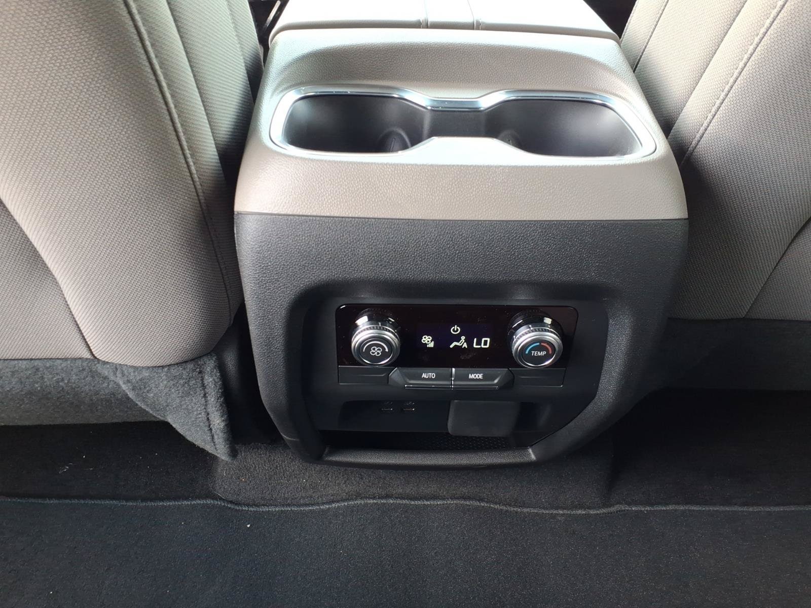 2026 GMC Acadia Elevation - Photo 15