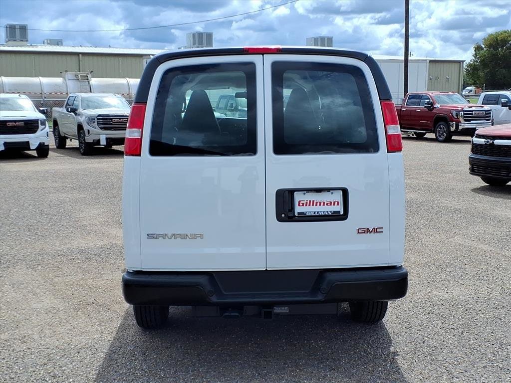2025 GMC Savana Cargo Work Van - Photo 7