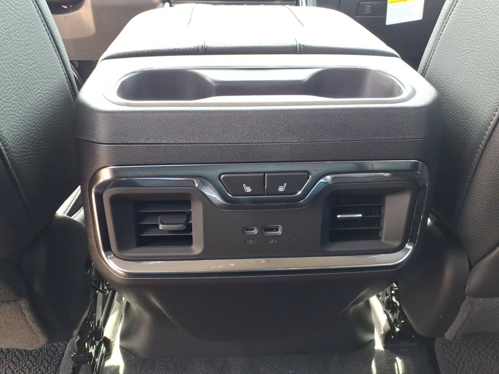 2026 GMC Sierra 1500 Denali - Photo 15