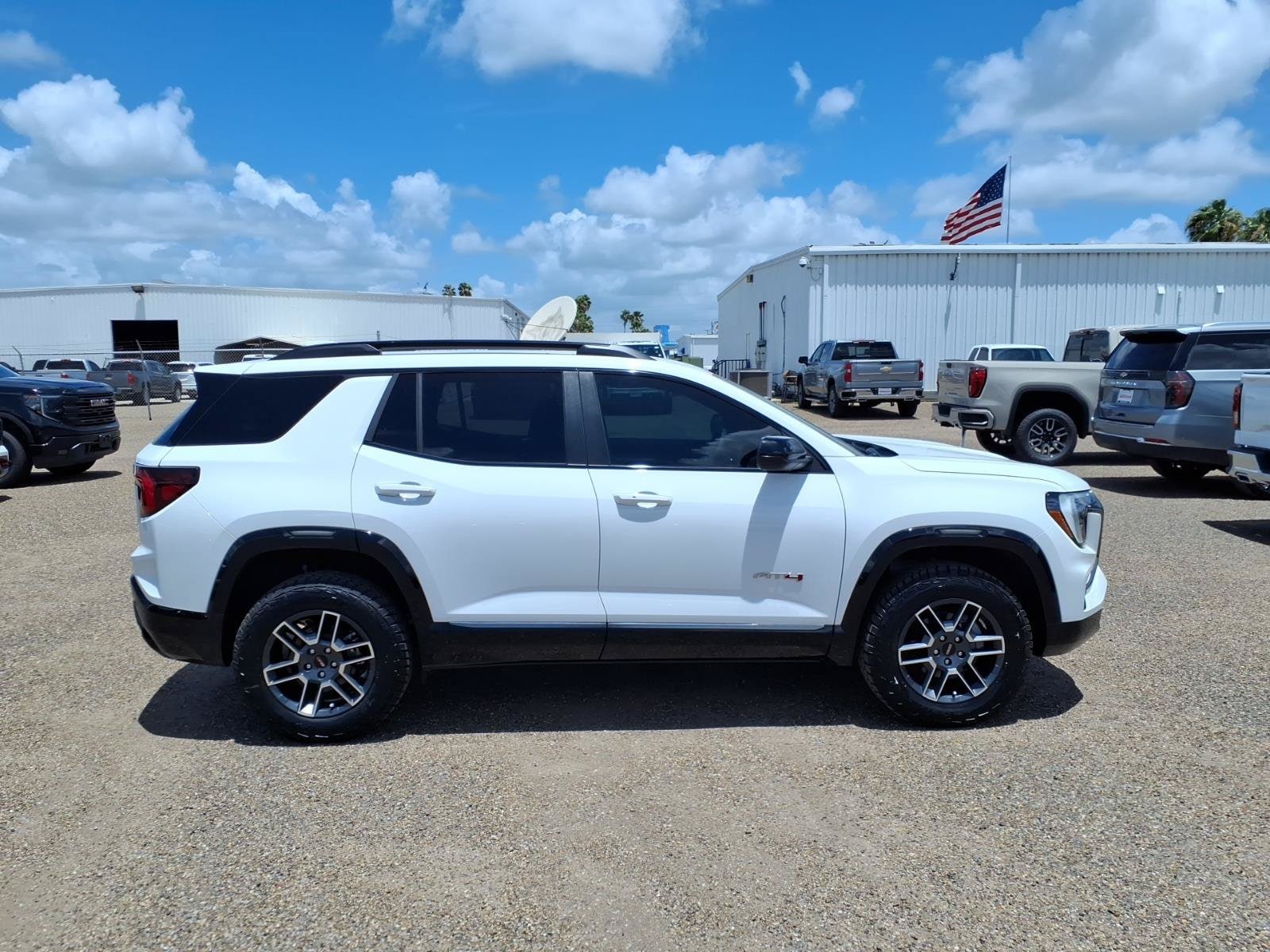 2026 GMC Terrain AT4 - Photo 9