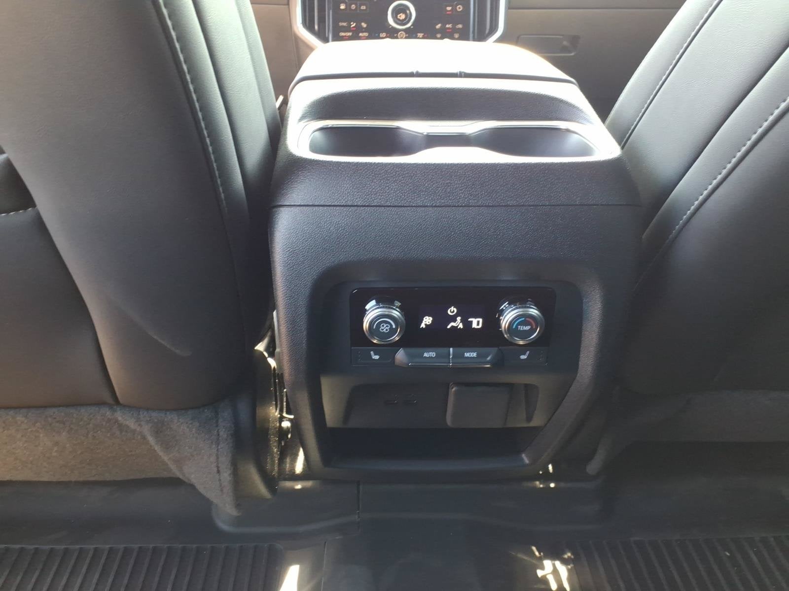 2026 GMC Acadia Elevation - Photo 15