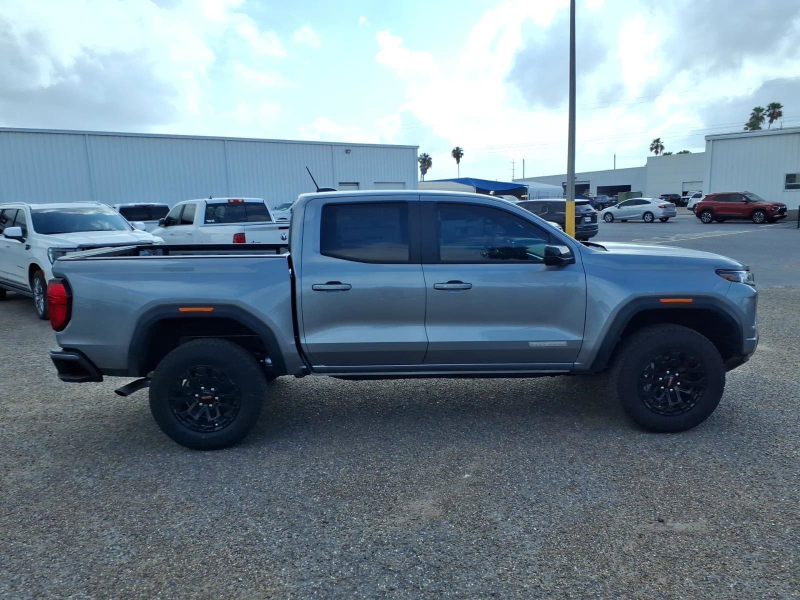 2026 GMC Canyon Elevation - Photo 9